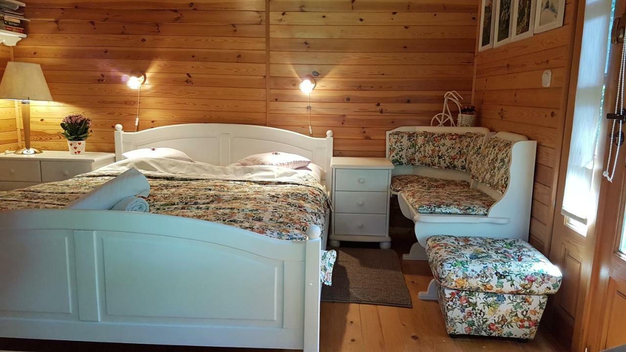 Letniskowy Na Kaszubach Lub Z Kominkiem Lodge *